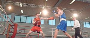 Ring frei. 93 Aktive trafen sich in der neuen Sporthalle in Golm zur Deutschen Hochschulmeisterschaft im Boxen. Die Potsdamer Gastgeber erkämpften sich einmal Silber und viermal Bronze.