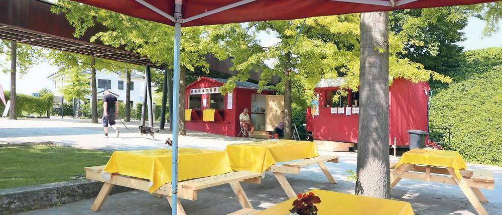 Mit Garten. 60 Sitzplätze sind am „Alpenschmankerl“ aufgebaut.