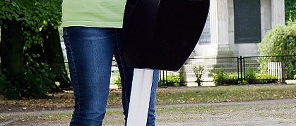 Test: Vor der Segway-Tour muss das neue Gefährt vorgeführt werden.