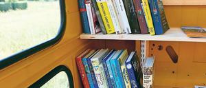 Reger Wechsel. In der ausgedienten Telefonzelle werden Bücher getauscht.