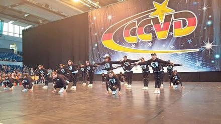 Erfolgreich. Die Tänzer des Potsdamer Vereins Rokkaz gewannen am Wochenende in Hamburg bei den Deutschen Meisterschaften Hiphop-Titel in allen Alterskategorien.
