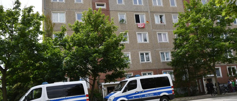 In der Nähe einer Flüchtlingsunterkunft wurden nach einer Massenschlägerei am Mittwoch 26 Tschetschenen in Gewahrsam genommen.