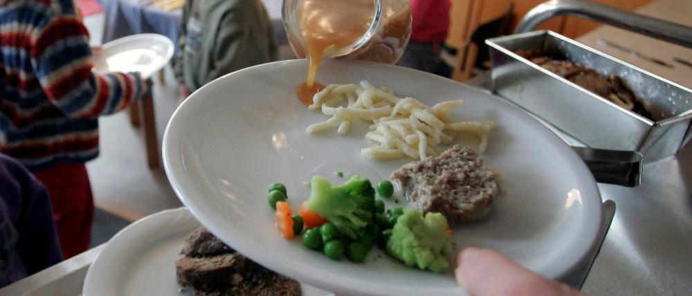 Quelle des Übels - Das Essen in Schulen und Kitas?