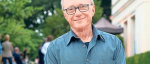 Besuch aus Israel. Der Autor und Friedensaktivist David Grossman ist in diesem Jahr „Writer in Residence“ bei der Lit:potsdam. Beim Festakt im Park der Villa Jacobs sprach er über „die Festung Israel“ und die Lage im Nahen Osten. Die ist „zu hoffnungslos, um sie den Hoffnungslosen zu überlassen“, sagt Grossman.