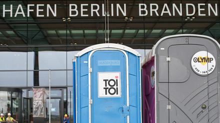 Die Pannenserie beim kuenftigen Hauptstadtflughafen in Schoenefeld reisst und reist nicht ab.