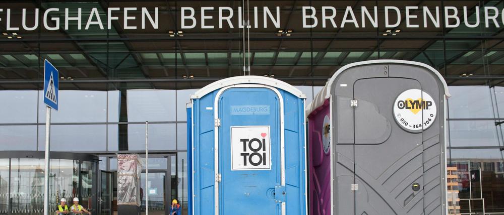 Die Pannenserie beim kuenftigen Hauptstadtflughafen in Schoenefeld reisst und reist nicht ab.