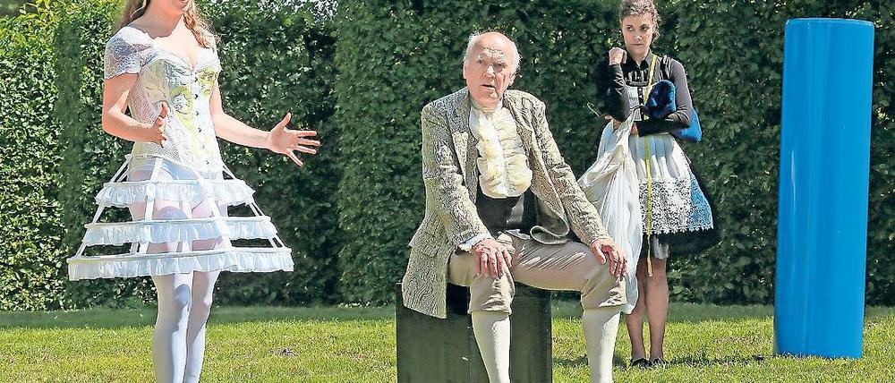 Komödienzeit. Das Poetenpack spielt am Neuen Palais.