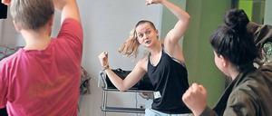 Dynamisch. Madleen Bernhardt tanzte mit Jugendlichen Streetdance.