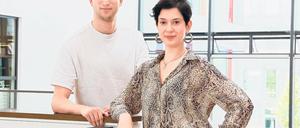 Austausch fördern. Die beiden Fachhochschul-Studenten Danai Moschona und Theodor Hillmann haben das deutsch-griechische Magazin A-B.international gegründet – nach einer Reise nach Athen.
