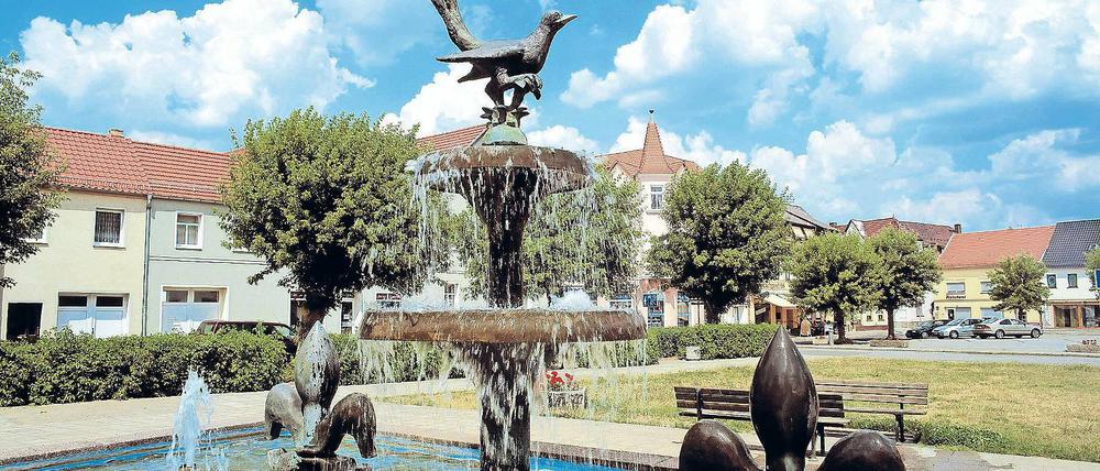 Wasserfreuden. Auch der Elsterbrunnen hat wieder genug Wasser.