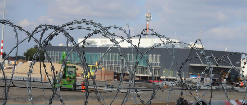 Im Terminal ist hochwertigere Sicherheitstechnik verbaut.