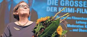 Bewegend. Andrea Palent eröffnete am Samstag vor stehenden Ovationen die neue Saison im Nikolaisaal – mit einer „großen Gala der Krimi-Filmmusik“. Es ist die letzte Saison, die sie gestaltet. Die Programmleitung des Hauses übernahm sie 2000. Die Musikfestspiele Potsdam Sanssouci liegen seit 1990 in ihren Händen.