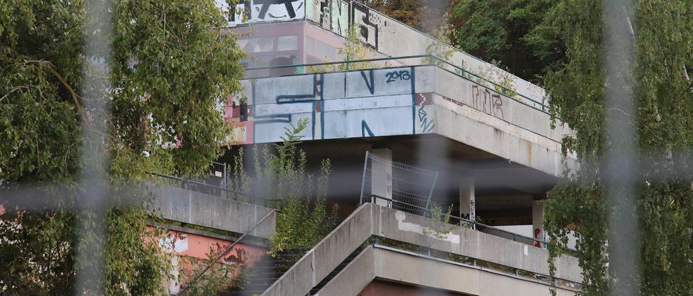 Wie lange noch? Das Schicksal des früheren Terrassenrestaurants "Minsk" am Potsdamer Brauhausberg ist noch nicht besiegelt.