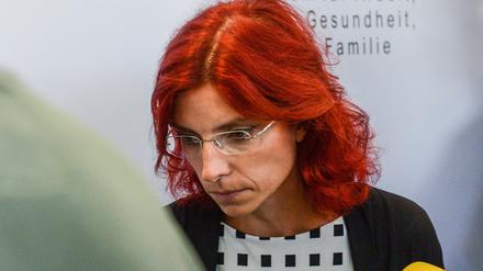 Diana Golze (Die Linke), Brandenburgs Gesundheitsministerin, gibt eine Erklärung ab. Nach dem Pharmaskandal in Brandenburg tritt Gesundheitsministerin Golze zurück.