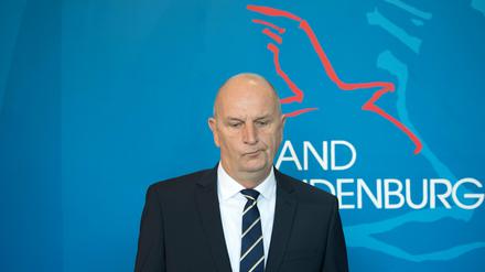 Ministerpräsident Dietmar Woidke (SPD) muss ein Jahr vor der Landtagswahl zwei neue Minister für sein Kabinett vorstellen.  