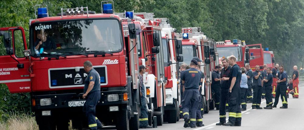 Serie von Waldbränden in Brandenburg: Rund 600 Einsatzkräfte bekämpften den großen Waldbrand in Frohnsdorf im Südwesten Brandenburgs.