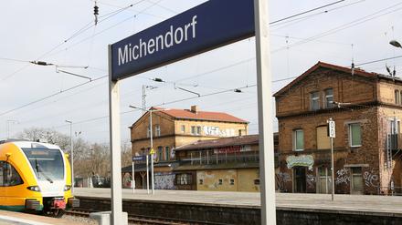 Ein Thema, das den Ort bewegt: Mehr als zehn Jahre lang soll die SRS-Verwaltung die Gemeinde um einen Teil ihrer Mieten geprellt haben.