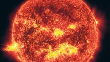 Unruhiger Gigant. Die Aktivitäten der Sonne sind größeren Schwankungen unterzogen. Warum das so ist, weiß auch die Wissenschaft noch nicht genau. Über die Prozesse im Inneren des Sterns ist wenig bekannt.