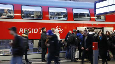 In Brandenburg und Berlin werden Pendler vorerst weiterhin in vollen Zügen unterwegs sein. 