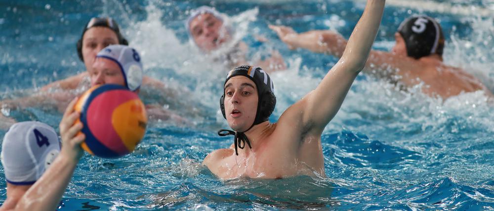 Weiter dabei. Seit 2010 spielt der Italiener Matteo Dufour beim OSC. Mit 155 Bundesligapartien hat er hinter Marc Langer (181) die zweitmeisten im Potsdamer Team absolviert.