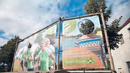 Ausgeschnitten. Die Plakate von Kerstin Hoppe sollen ersetzt werden. 