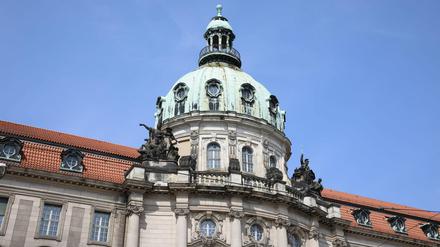 Bei der Stichwahl im Oktober wird sich entscheiden, wer als Chef ins Rathaus einziehen wird. 