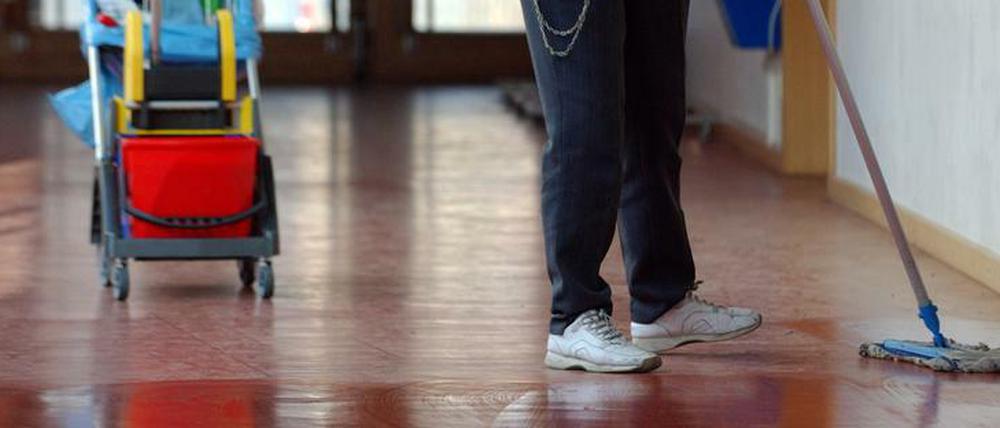 Der KiS vergibt die Reinigung der Potsdamer Schulen an externe Dienstleister.