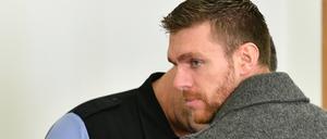 In einem ersten Verfahren war der Ex-NPD-Politiker Maik Schneider zu neuneinhalb Jahren Gefängnis verurteilt worden. 