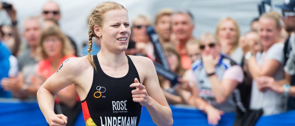 Perspektive. Der Potsdamer Triathlon-Stützpunkte gehörte auch zu den Wackelkandidaten für weitere Bundesförderung - am Luftschiffhafen trainiert Deutschlands derzeit beste Triathletin Laura Lindemann.