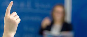 In fast allen Bundesländern sollen Schüler nach Aufforderung der AfD kritische Lehrer melden.