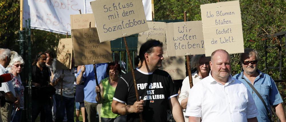 Immer wieder haben die Kleingärtner der Sparte Angergrund gegen die Räumung protestiert, hier im April.