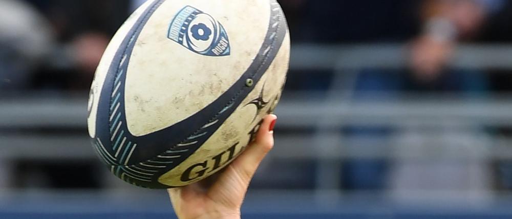 Punktejagd mit dem Leder-Ei. Rugby gehört zu den härtesten, aber zugleich fairsten Sportarten.