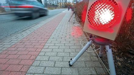 Vor einigen Schulen in Potsdam-Mittelmark wurden zu schnelle Autofahrer erwischt.