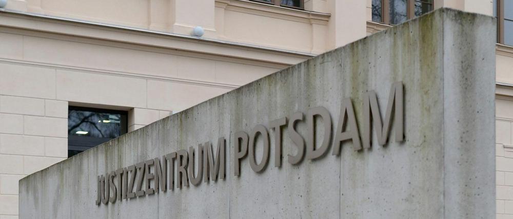Das Justizzentrum in Potsdam. Dort wird den mutmaßlichen Tätern der Prozess gemacht.