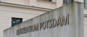 Das Justizzentrum in Potsdam. Dort wird den mutmaßlichen Tätern der Prozess gemacht.