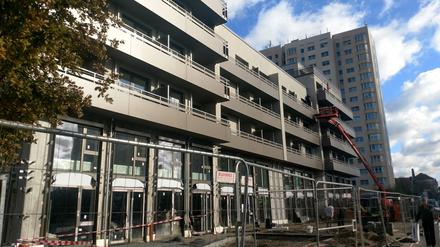 An dem Haus neben dem Marktcenter ist noch einiges zu tun. 