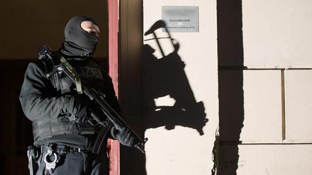 SEK-Beamte im Einsatz.