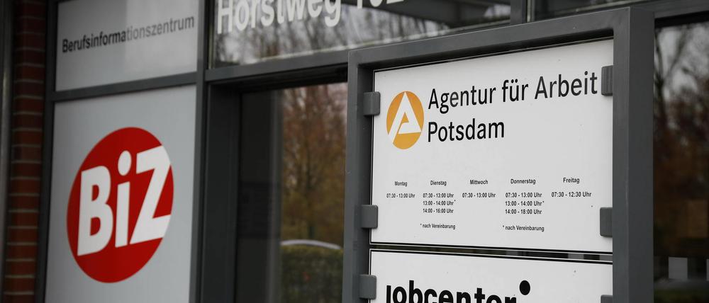 Die Arbeitslosigkeit in Brandenburg sinkt auf ein Rekordtief. 