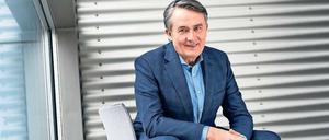 In der neuen Reihe des Theaters kommt der Fernsehmoderator Gert Scobel mit wechselnden Experten ins Gespräch.