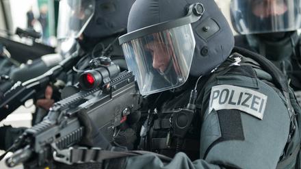 Ein Spezialeinsatzkommando der Polizei (Symbolbild).