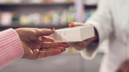 Wie ein aktueller Fall aus Potsdam zeigt, kann die Apotheke vor Ort besser helfen als ein Online-Händler.