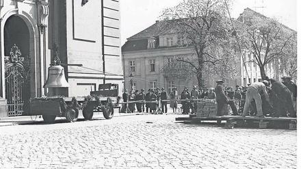 Als eine reine Nazi-Kirche, wie Kritiker meinen, könne man die Garnisonkirche nicht betrachten, so Historiker Johannes Leicht.