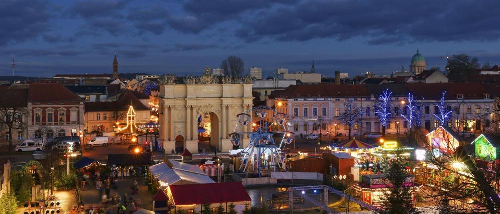 Der Potsdamer Weihnachtsmarkt "Blauer Lichterglanz" ist seit dem 26. November eröffnet. 