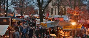 Der Böhmische Weihnachtsmarkt in Babelsberg zieht immer mehr Gäste an, die nicht aus Potsdam kommen.