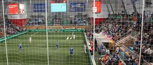 Budenzauber in der MBS-Arena. Zum siebten Mal findet der Turbine-Hallencup statt.