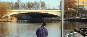 Die Lange Brücke soll ab 2023 abgerissen und neu gebaut werden.