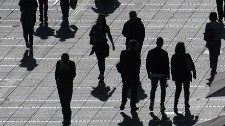 Bevölkerung Brandenburgs steigt bis 2020 an - danach Rückgang.