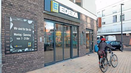 „Fesche Lola“. Der Edeka am Filmpark hat sogar einen Namen.