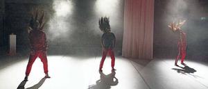 Mehr als Pobackenwackeln. „Für mich“ von Antje Pfundtner ist das erste Gastspiel, das im Rahmen von „Explore Dance“ an der fabrik Potsdam zu Besuch ist.