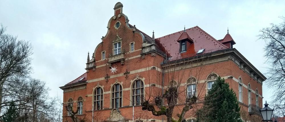 Der Sitz des Landrates in Bad Belzig. In der Stadt gibt es noch weitere Verwaltungsgebäude.